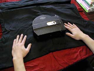 マガジンとチェンジバック（携帯暗室）を用意します