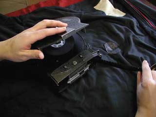 フィルムを適当な長さ引き出しておきます。