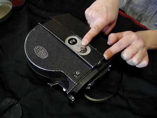 蓋をしっかり閉めます。