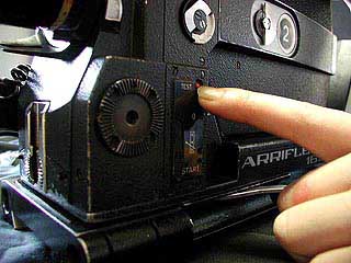 テストボタンを短く押します。